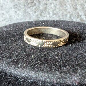 VINTAGE GOLDTONE RING #13